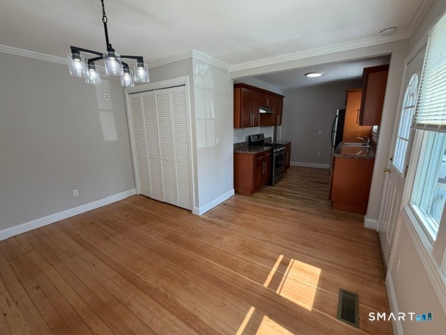 54 Oak Ave Unit 1