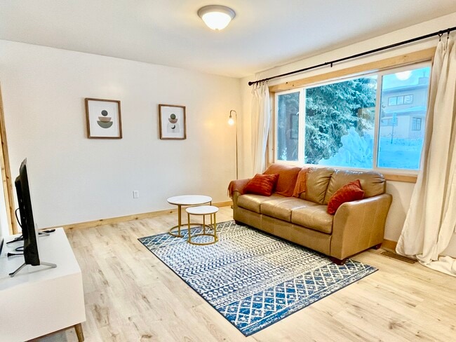 Building Photo - 2101 Solstice Cir Unit 2 Rental