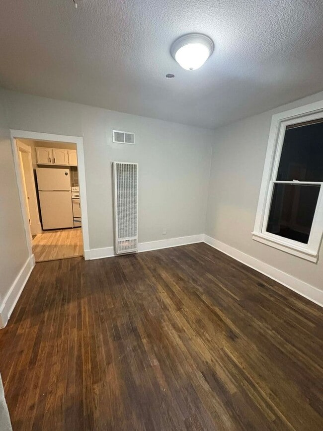 Photo - 3129-3131 N Wellington PL Unidad 3131 N Wellington Pl