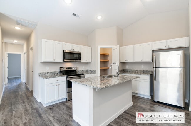 Photo - 588 E Martens Ct