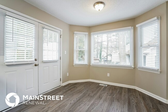 Photo - 5124 Lundy Dr