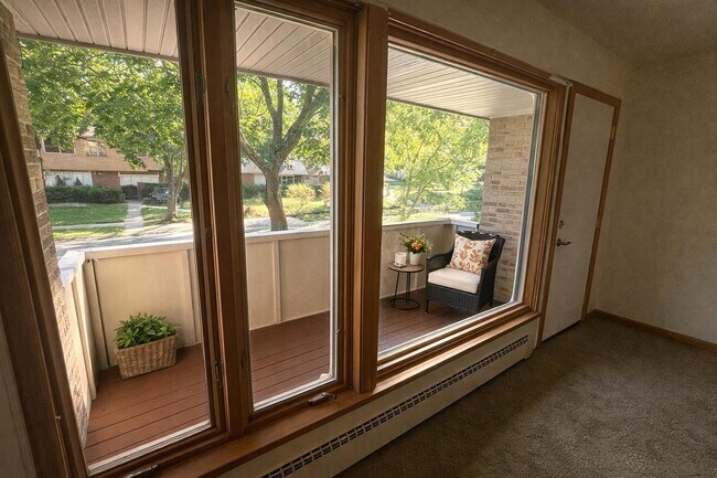 Photo - 2402 Fremont Ave