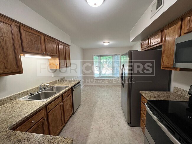Photo - Beautful 2 Bedroom 2.5 Bath Townhouse