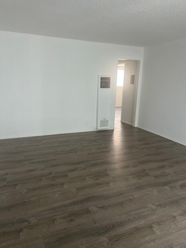 Photo - 3444 Mentone Ave Unidad 2