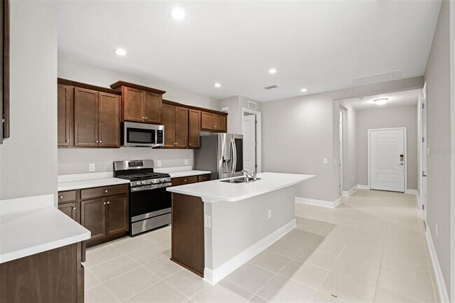 Photo - 10072 Lake Wales Cir