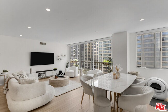 10747 Wilshire Blvd Unit 902