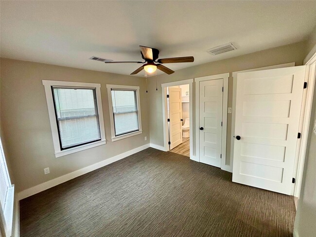 Photo - 410 McPhail St