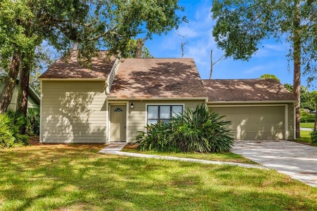2004 Wood Hollow Pl