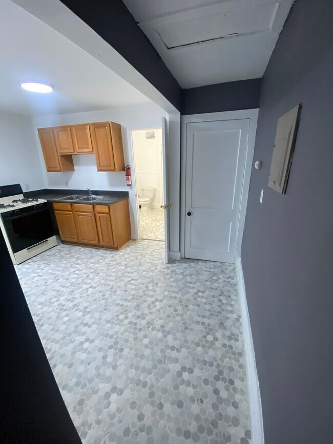 Photo - 916 W Lovell St Unidad #5