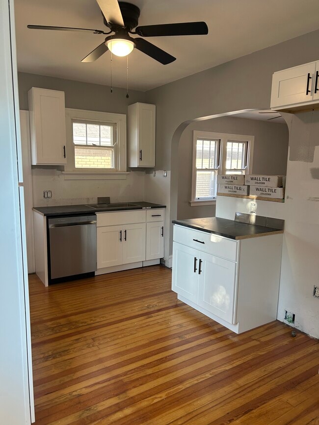 Photo - 4313 Church St