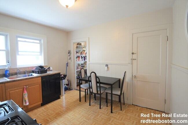 Photo - 18 Hunnewell Ave Unit 2