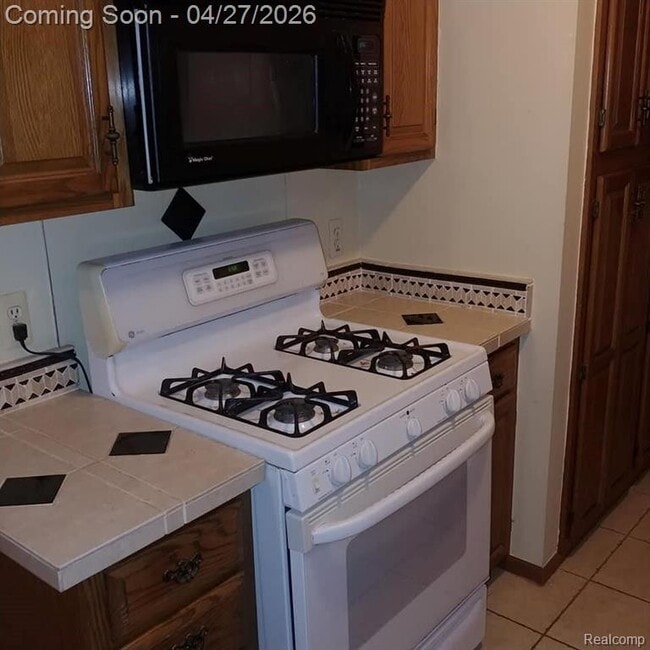 Photo - 205 Pineview Ct