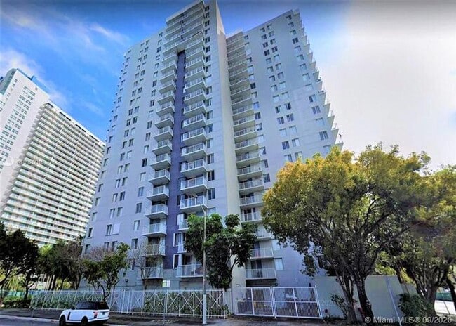 Building Photo - 850 N Miami Ave Unit 2108