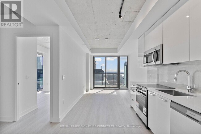 Photo - 284 King St E Unité 2402