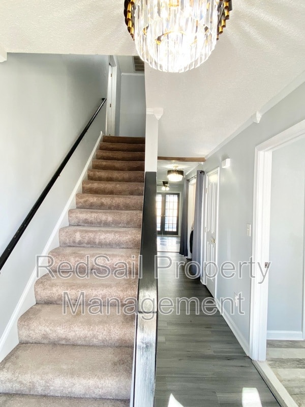 Photo - 851 Weston Ct