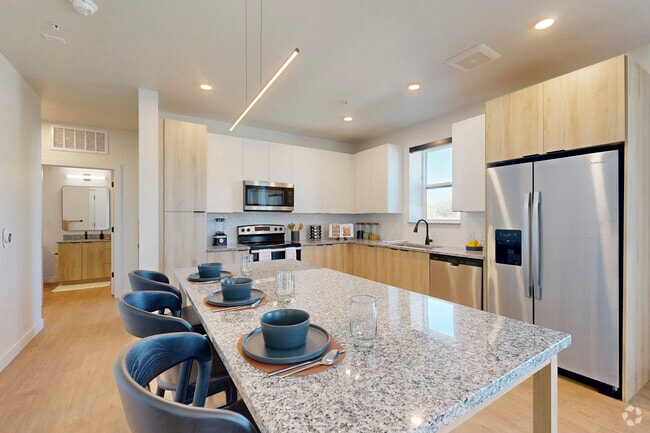 2BR, 2BA - 1,035SF - Dining Room