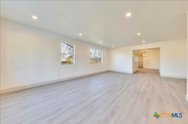 Photo - 214 Jackman St