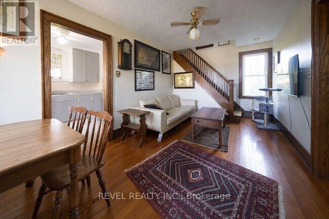 Photo - 453 Pleasant Ridge Rd