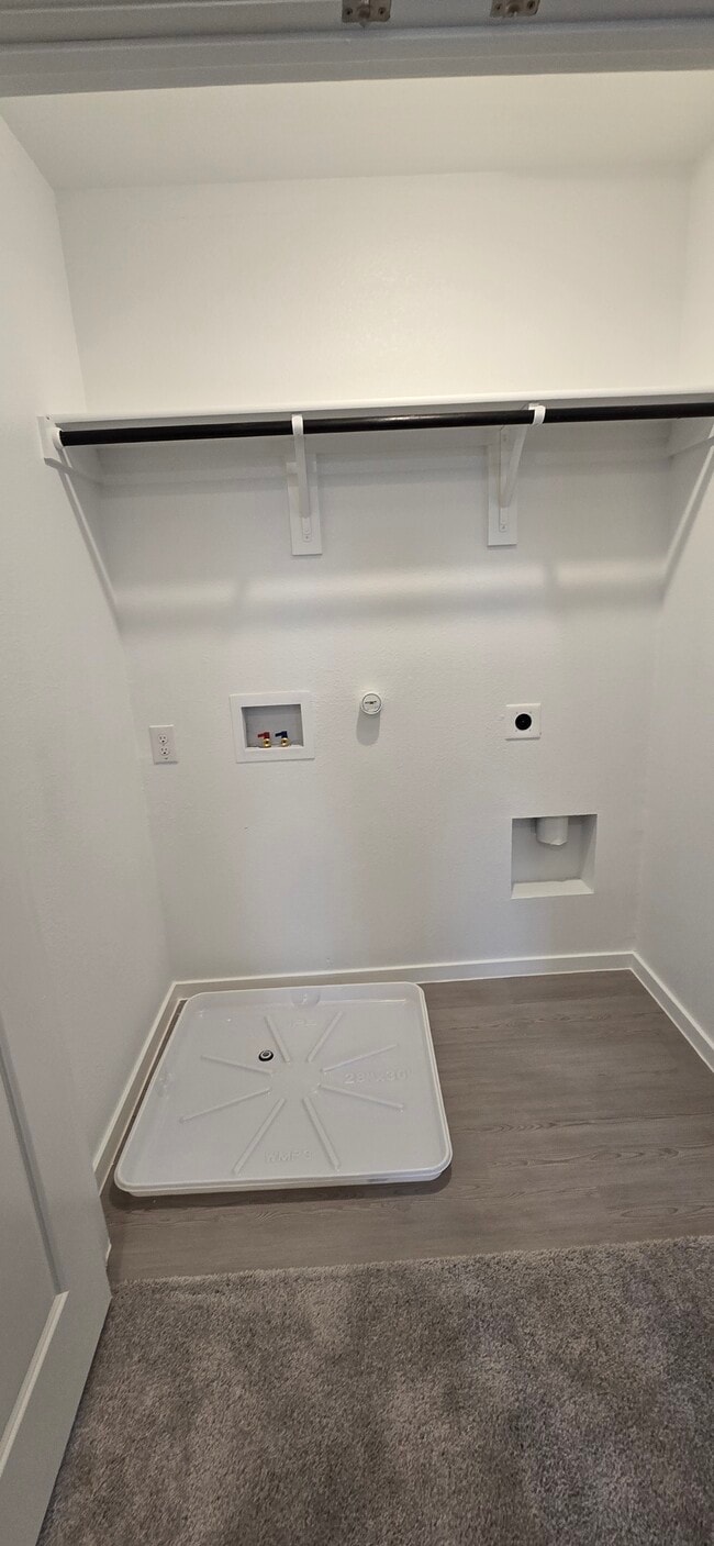 Photo - 3157 Burmese St