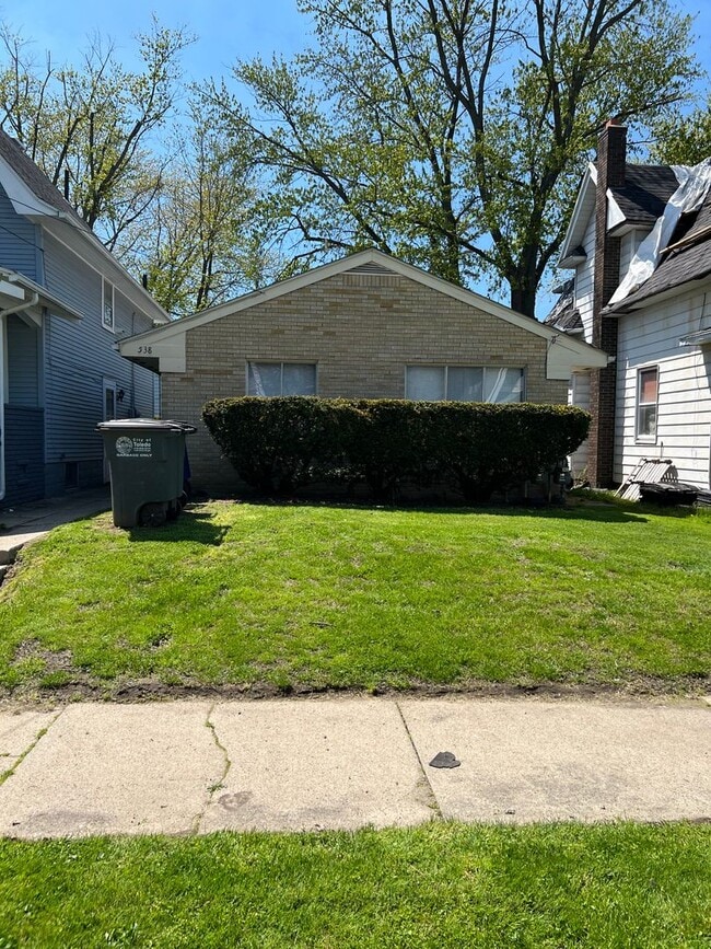 Building Photo - Nicholas538 Unit B