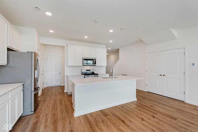 Photo - 7288 Shroyer Wy