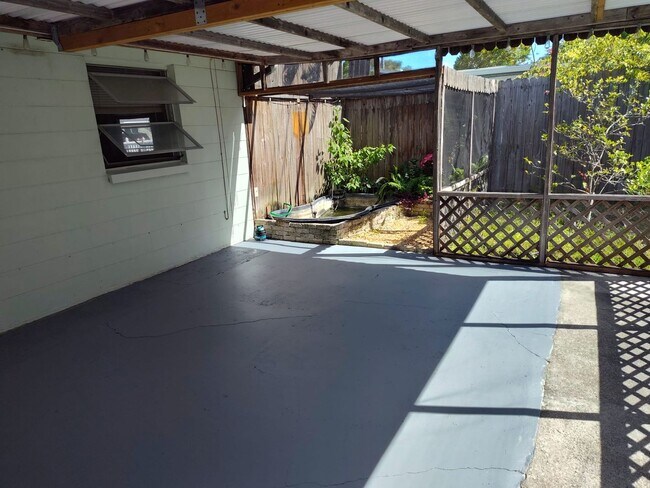 Photo - Quaint 2 bedroom 1 bath home with Florida ...