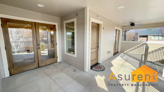 Photo - Wonderful Large Condo Available Now! MOVE-IN SPECIAL: Half Off First Month's Rent Unit 8