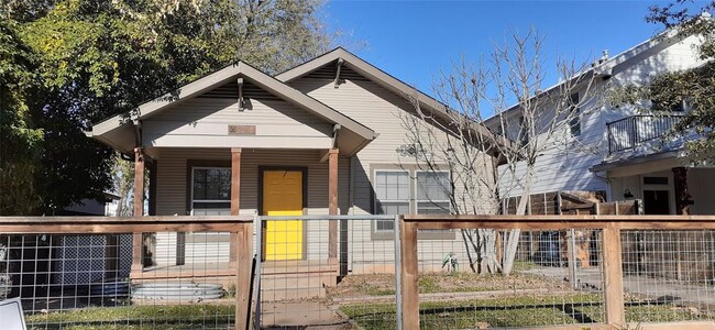 Photo - 2318 Willow St Townhome