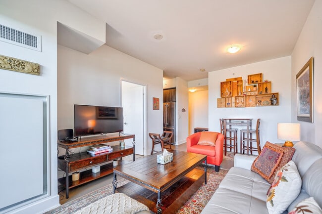 Photo - 30 Shore Breeze Dr Unit SI ID1513089P