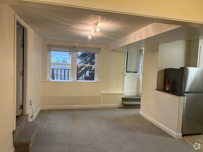 Building Photo - 254 A Missouri St Unit studio Rental