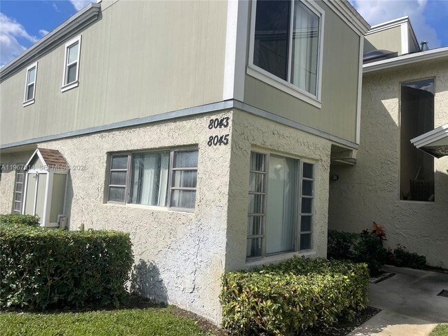 Photo - 8043 Lagos De Campo Blvd