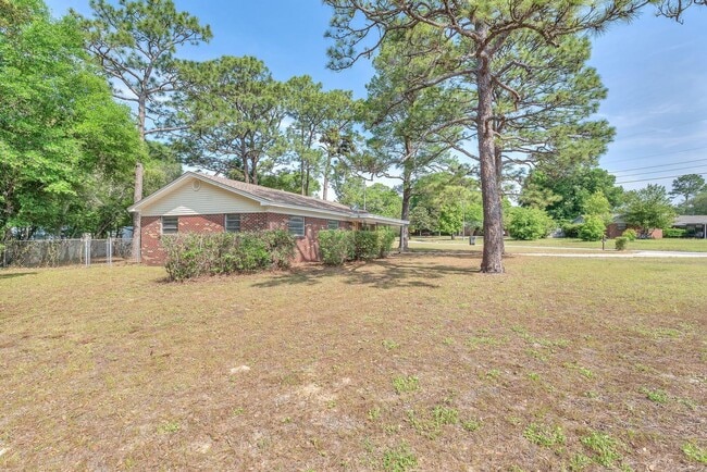 Photo - Updated Kitchen and Oversized Yard!