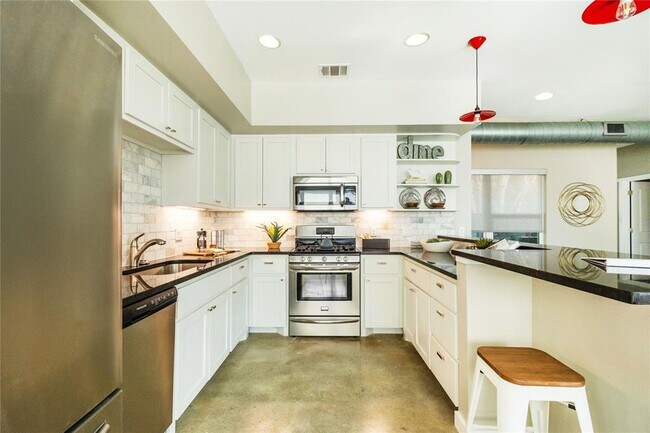 7601 Bethune Ave Unit B