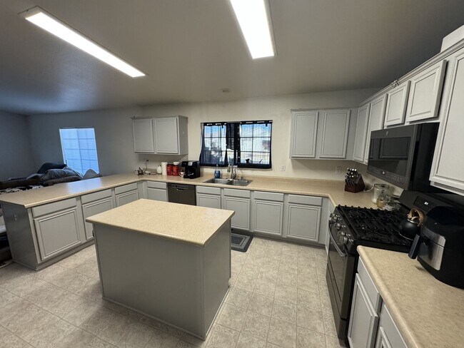 Photo - 17605 Alexandria Ct