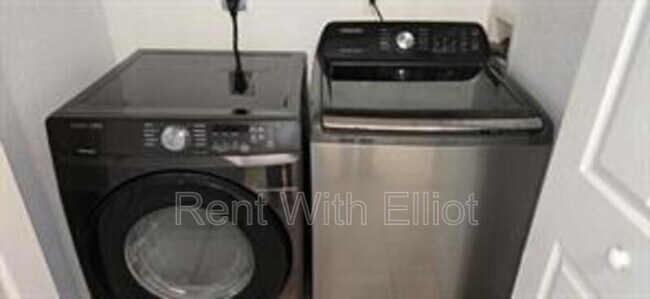 Photo - 4946 Leeward Ln