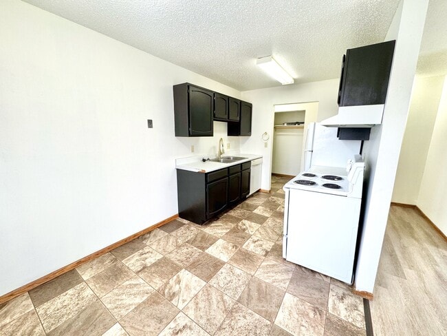 Block 32 Apartments