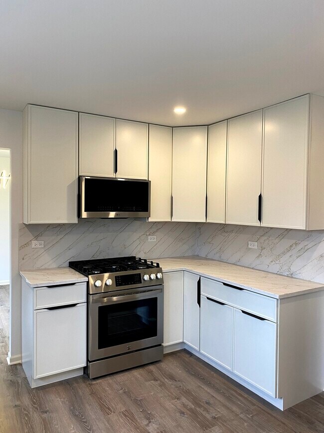 Photo - 1346 Leverenz Rd