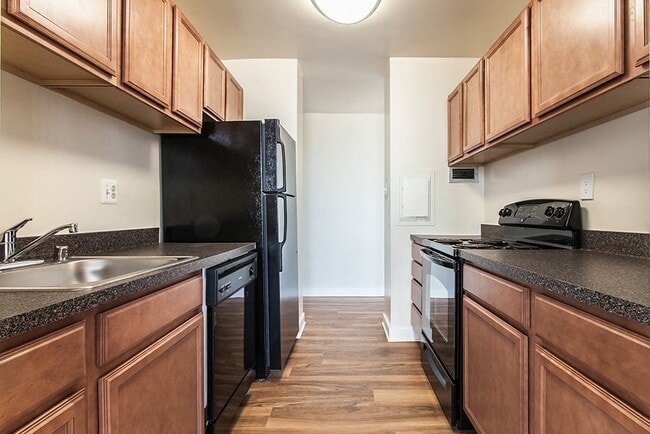 Building Photo - Key Towers Rental