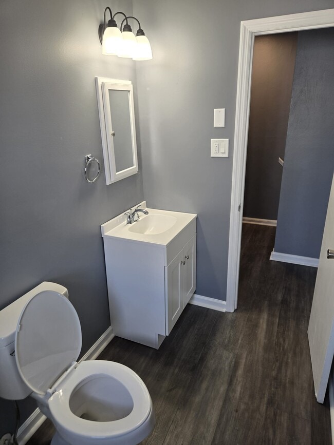 Photo - 1165 Ruddell Rd