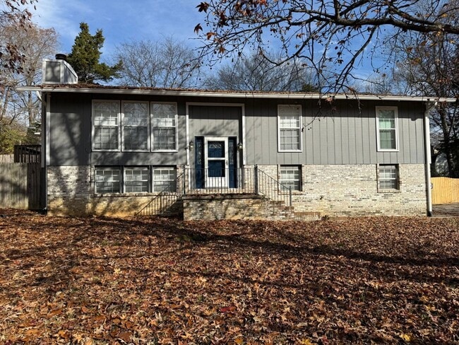 Building Photo - ** Beautiful 4 bedroom House in Farragut Area **