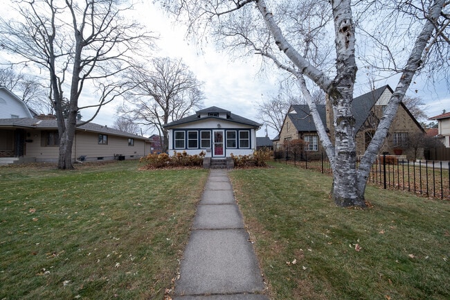 Photo - 4135 Quail Ave N