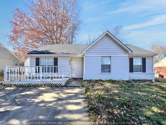 Building Photo - 7065 Village Ln