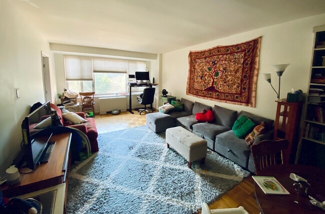 Building Photo - 4301 Massachusetts Ave NW Unit 3007