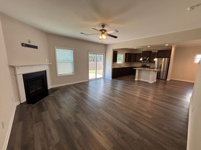 Photo - 377 Baymont Dr