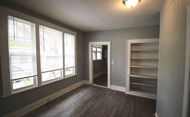 Photo - 2409 E 13th St