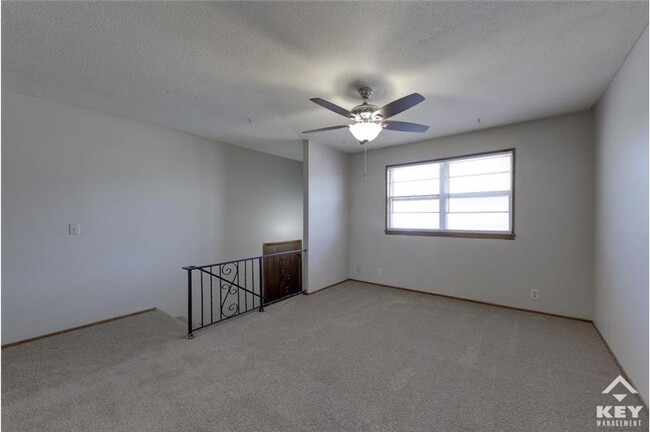 Photo - 719 N Dougherty Ave Townhome