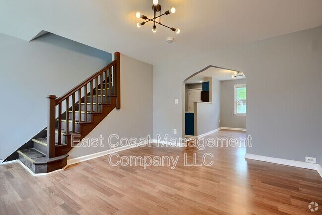 Building Photo - 5044 Chalgrove Ave Rental