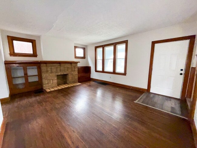 Photo - Charming 3BR Southern Orchards Home w/ Original Woodwork & Decorative Fireplace