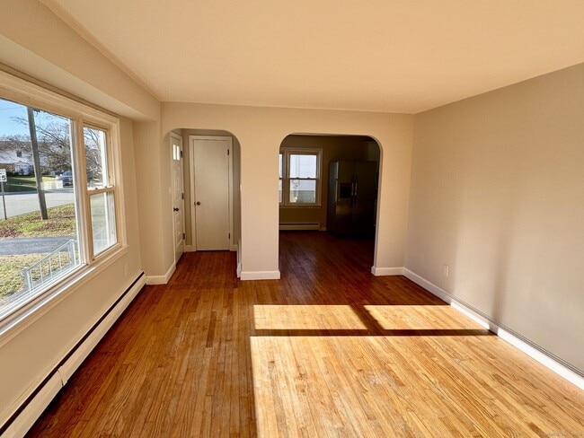 Photo - 12 Burgess Pl