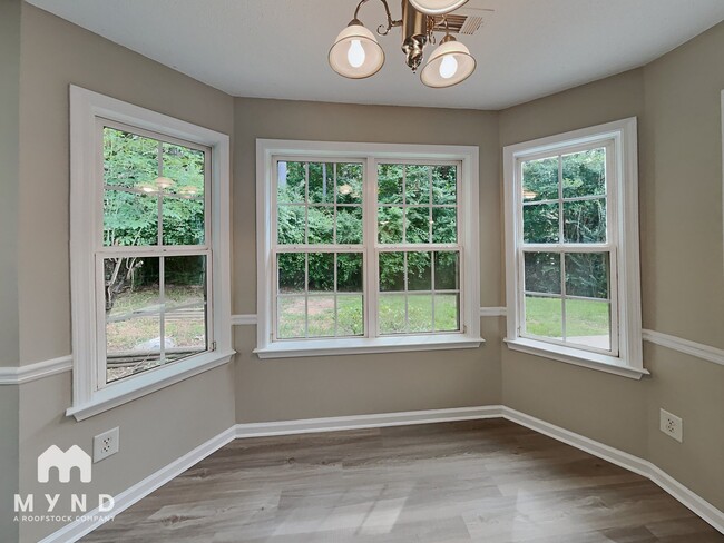 Photo - 204 Sunset Ridge Dr